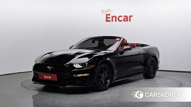 Ford Mustang 2019 Черный из Кореи
