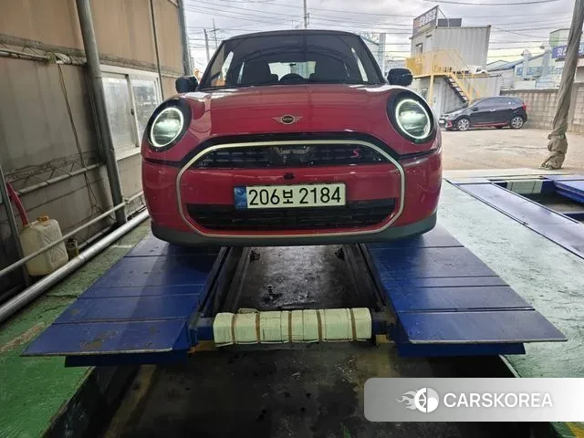 Mini Cooper S 4th Generation 2024 Красный из Кореи