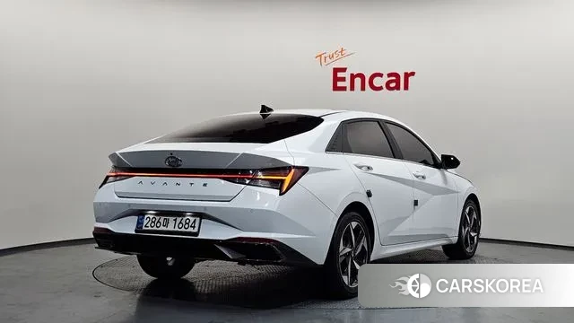 Hyundai Avante (CN7) 2020 Белый из Кореи