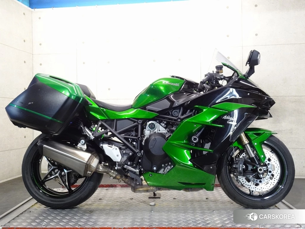 Проданный Kawasaki NINJA H2 SX SE 2019 из Японии