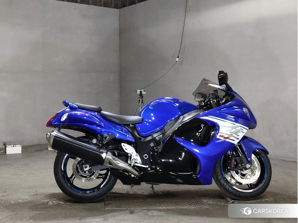Проданный Suzuki GSX1300R HAYABUSA 2017 из Японии