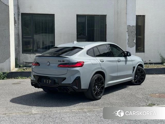 BMW X4 M 2022 Серебристо-серый из Китая