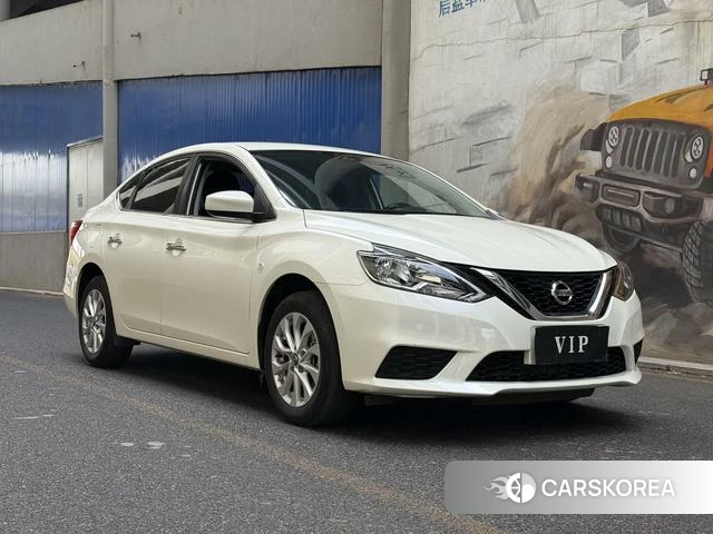 Nissan Xuan Yi 2022 Белый из Китая