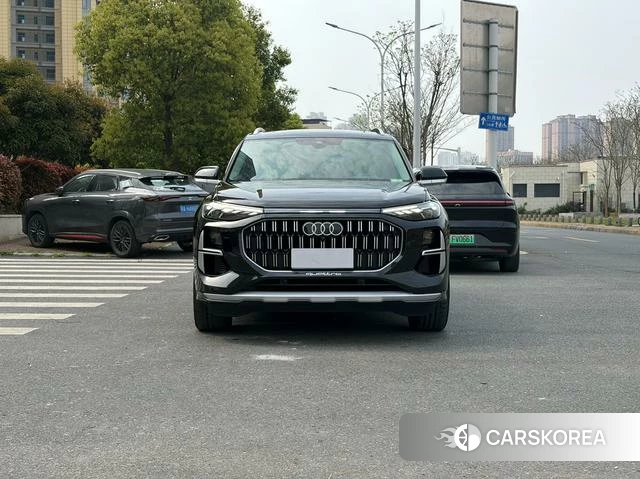 Audi Q6 2024 Черный из Китая