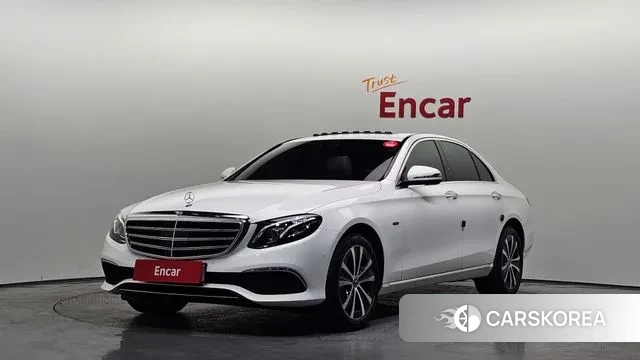 Mercedes-Benz E-Class W213 2020 Белый из Кореи