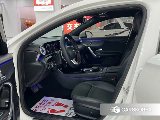 Mercedes-Benz Class A 2024 Белый из Китая