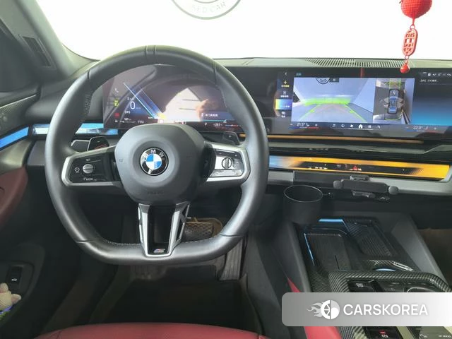 BMW 5 series 2024 Синий из Китая
