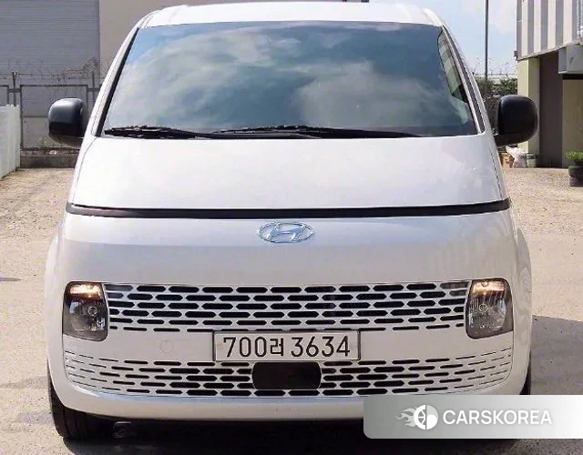 Hyundai Staria 2021 Белый из Кореи