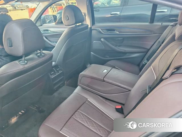 BMW 5 series 2022 Черный из Китая