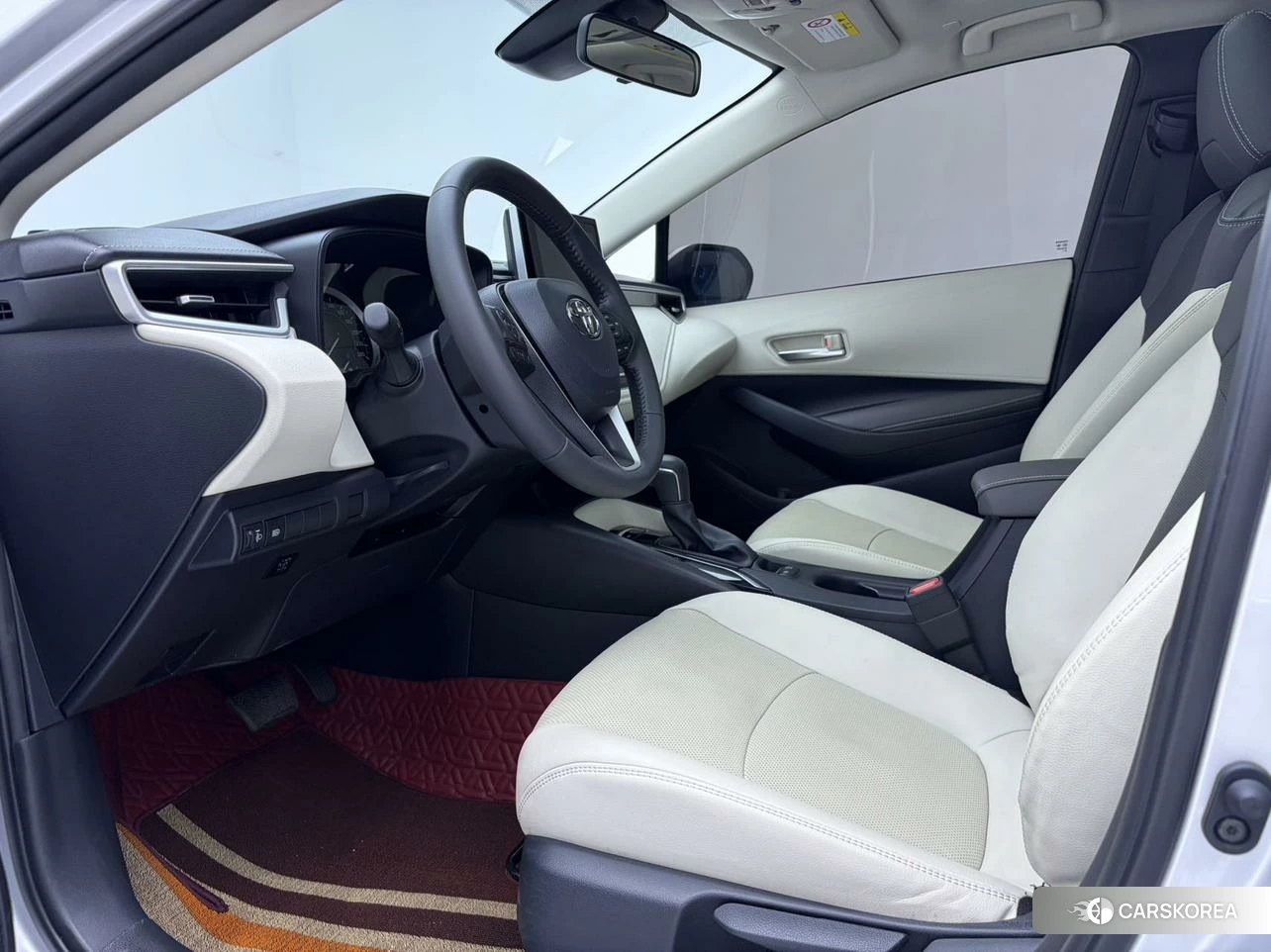 Toyota Corolla 2020 Серебристо-серый из Китая