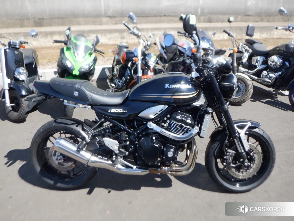 Проданный Kawasaki Z900RS 2018 из Японии