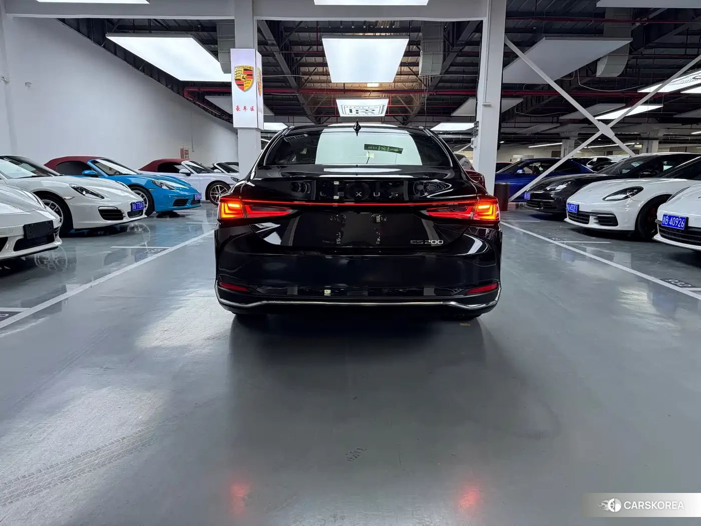 Lexus ES 2026 Черный из Китая