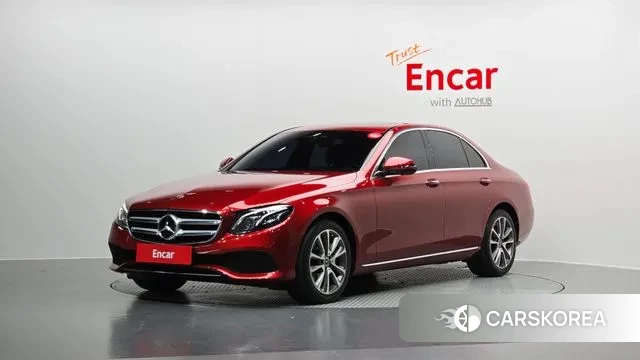 Mercedes-Benz E-Class W213 2019 Красный из Кореи