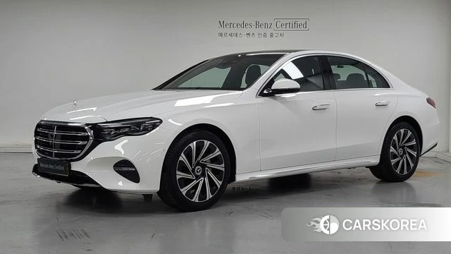 Mercedes-Benz E-Class W214 2025 Белый из Кореи