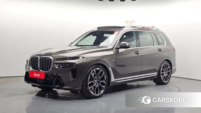 BMW X7 (G07) 2025 Песочный из Кореи