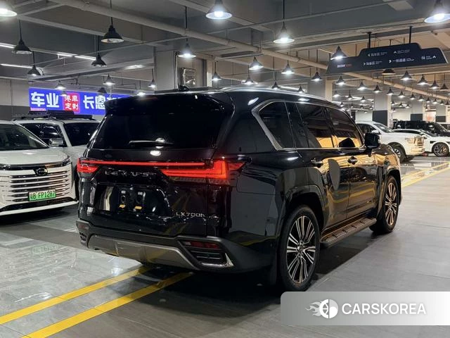 Lexus LX 2026 Черный из Китая