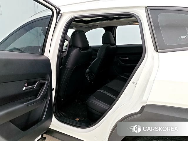 Mazda CX-50 line also 2023 Белый из Китая