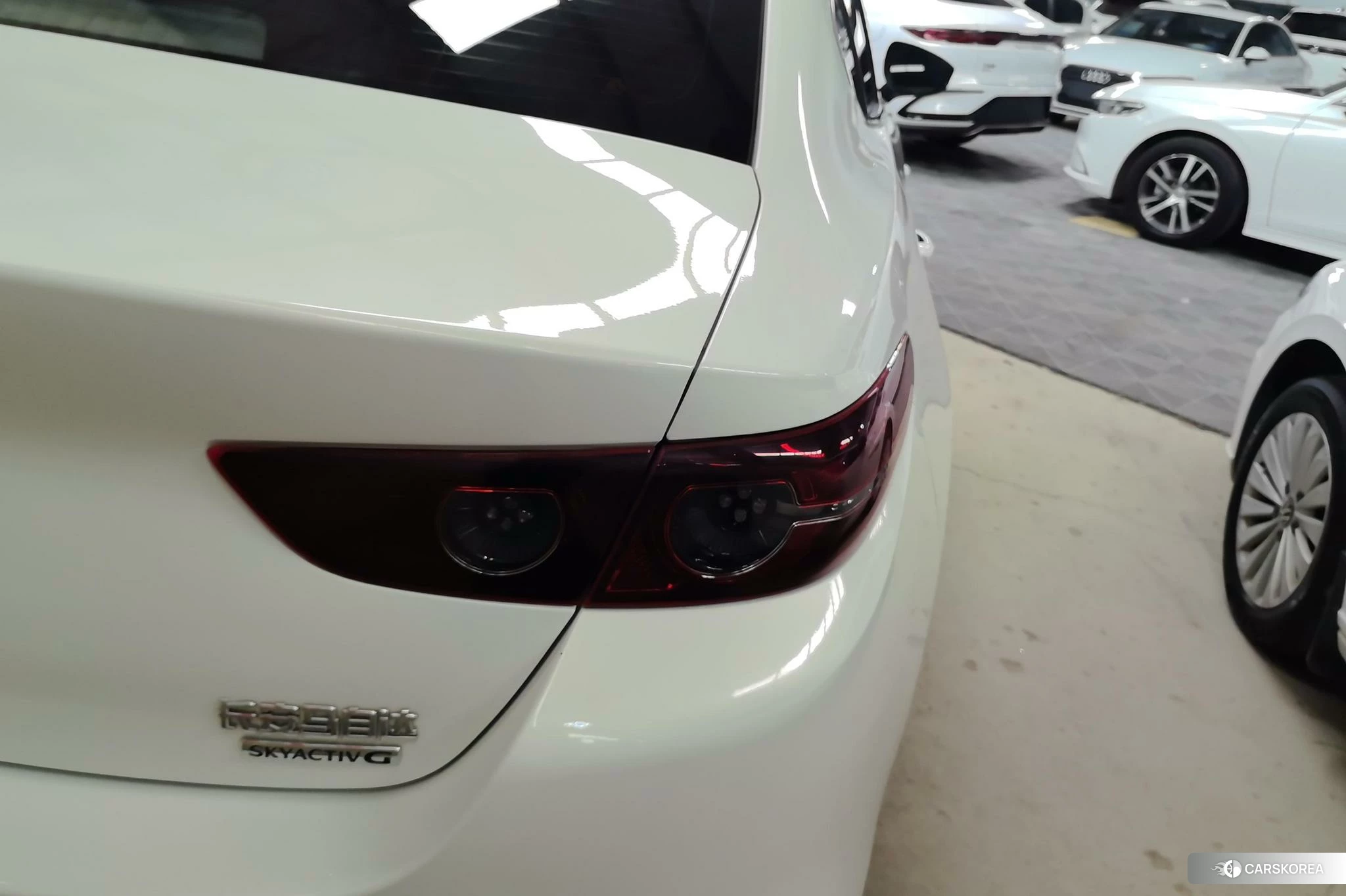 Mazda 3 Angkesaila 2022 Белый из Китая