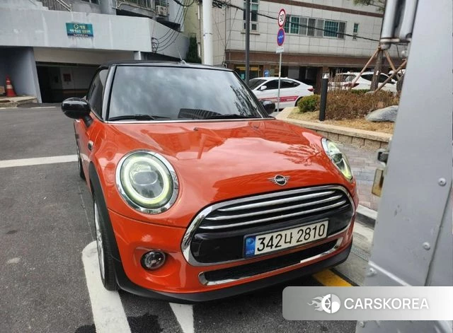 Mini Cooper Convertible 2020 Красный из Кореи