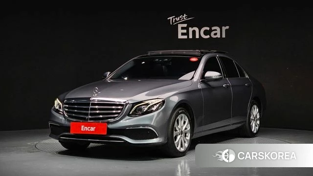 Mercedes-Benz E-Class W213 2019 Серый из Кореи