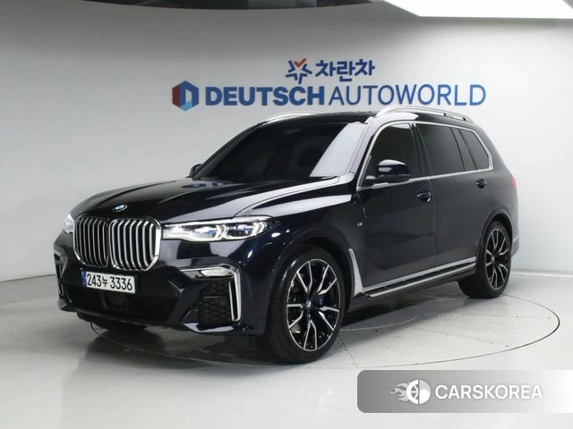 BMW X7 (G07) 2022 Черный из Кореи