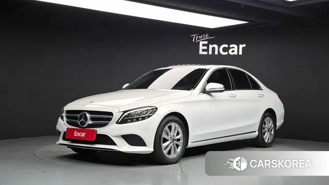 Mercedes-Benz C-Class W205 2019 Белый из Кореи