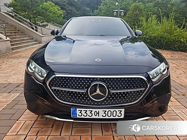 Mercedes-Benz E-Class W214 2024 Черный из Кореи
