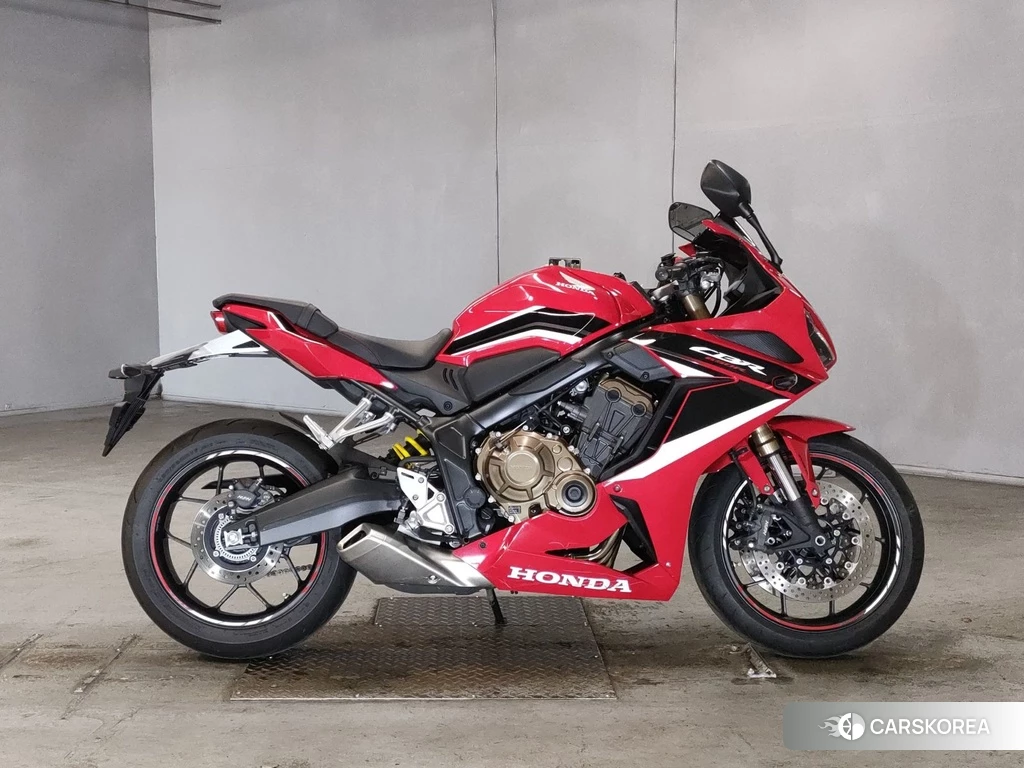 Проданный Honda CBR650R 2021 из Японии
