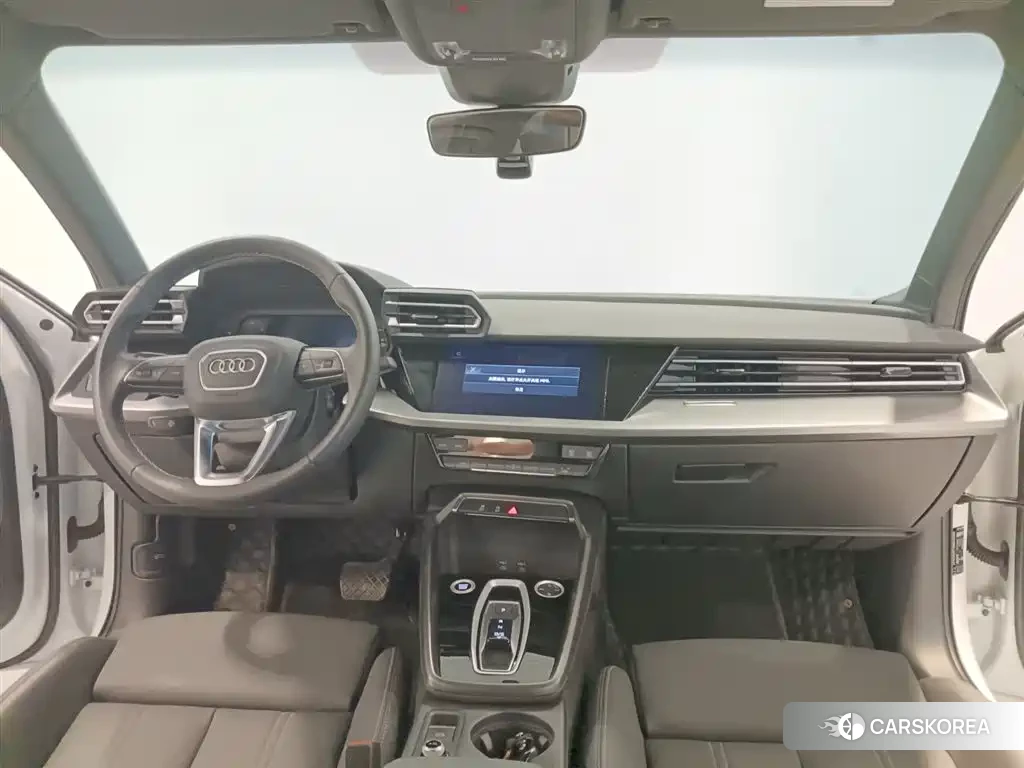 Audi A3 2025 Белый из Китая