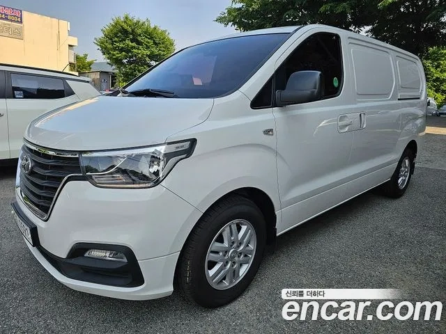 Hyundai The New Grand Starex 2018 Белый из Кореи