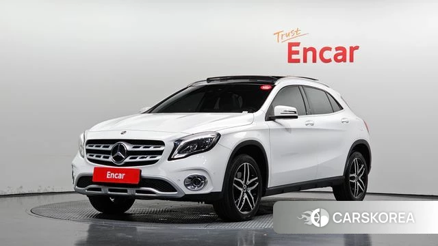 Mercedes-Benz GLA-Class X156 2018 Белый из Кореи