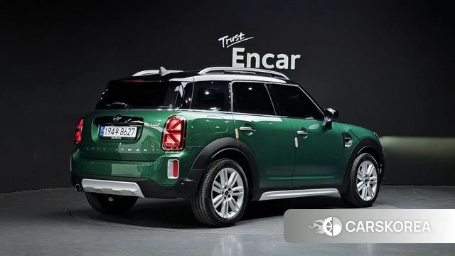 Mini Cooper Countryman 2023 Зеленый из Кореи