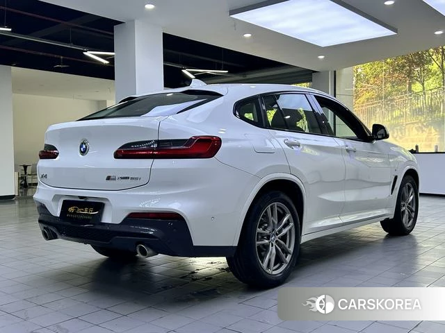 BMW X4 2021 Белый из Китая