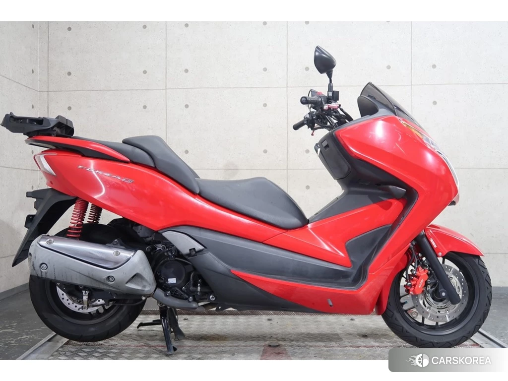Проданный Honda FORZA 2013 из Японии