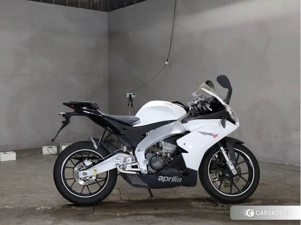 Проданный Aprilia RS4 125 2012 из Японии, фото 2