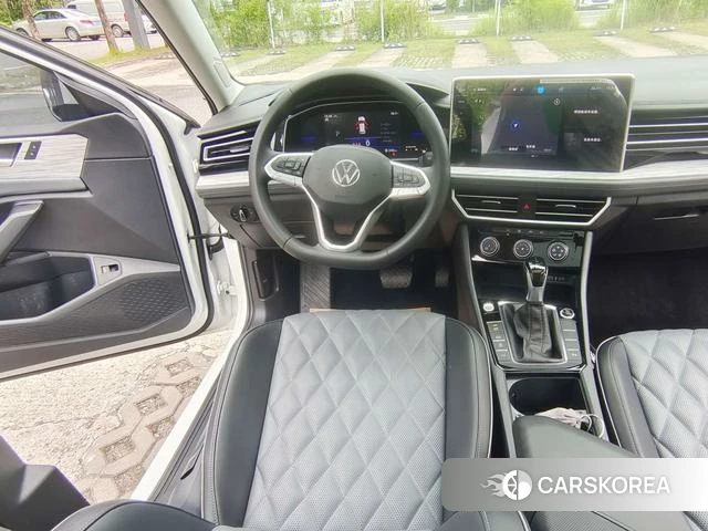 Volkswagen Sagitar 2023 Белый из Китая