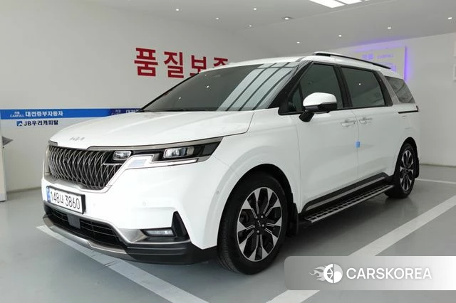 Kia Carnival 4th generation 2023 Белый из Кореи