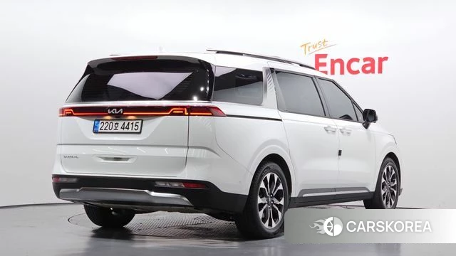 Kia Carnival 4th generation 2023 Белый из Кореи