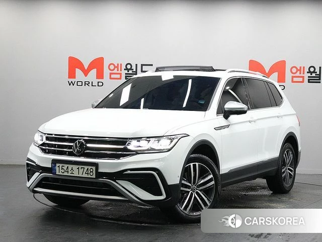 Volkswagen Tiguan Allspace 2023 Белый из Кореи