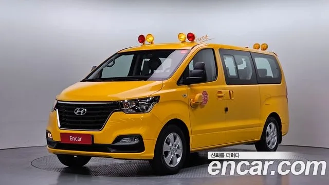 Hyundai The New Grand Starex 2021 Желтый из Кореи