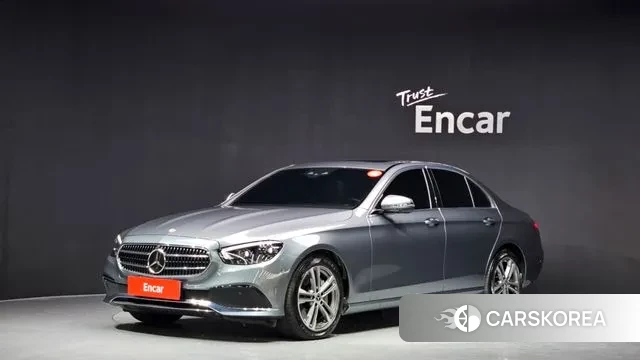 Mercedes-Benz E-Class W213 2022 Серый из Кореи