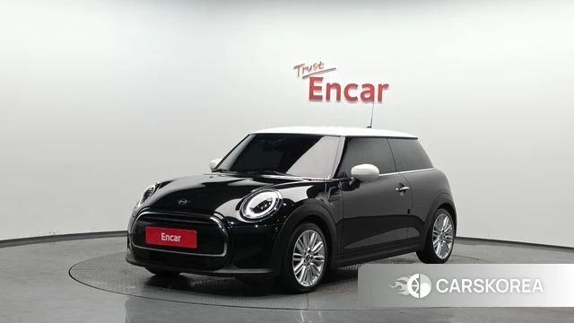 Mini Cooper 2022 Черный из Кореи