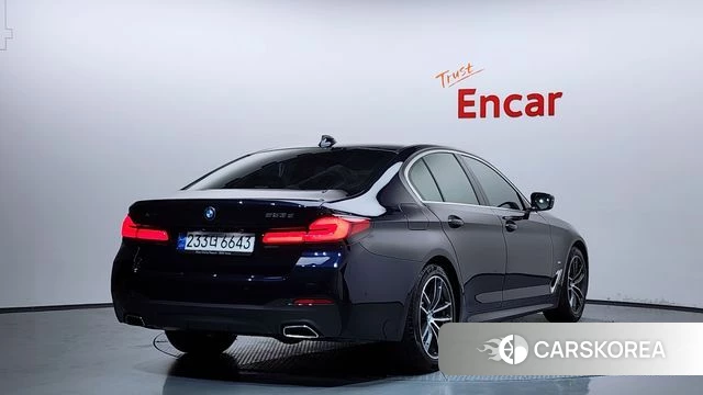 BMW 5 Series (G30) 2023 Черный из Кореи