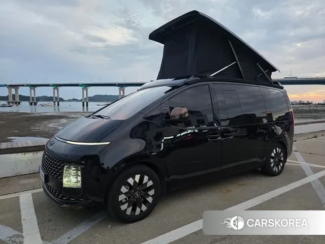 Hyundai Staria 2023 Черный из Кореи