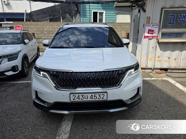 Kia Carnival 4th generation 2023 Белый из Кореи