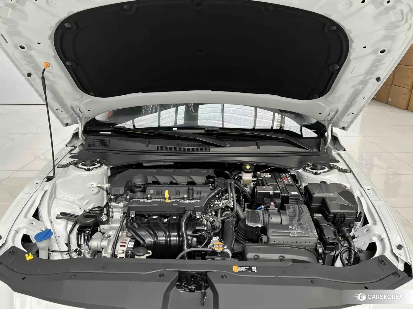 Hyundai Elantra 2026 Белый из Китая