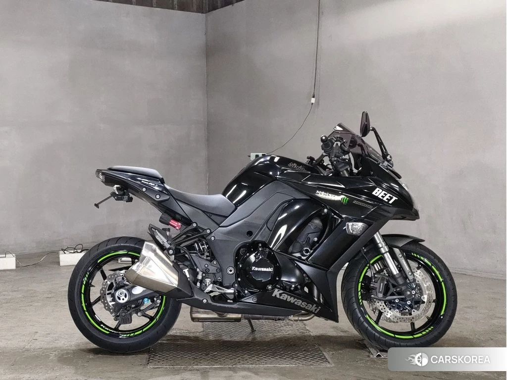 Проданный Kawasaki NINJA 1000 2015 из Японии