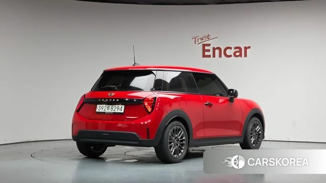 Mini Cooper C 4th generation 2024 Красный из Кореи