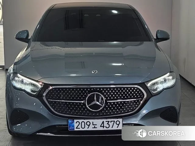 Mercedes-Benz E-Class W214 2025 Серый из Кореи