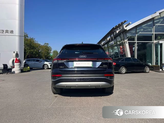 Audi Q4 e-tron 2025 Черный из Китая